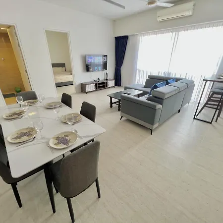 By The Sea, Penang Apartment Batu Ferringhi Exterior photo