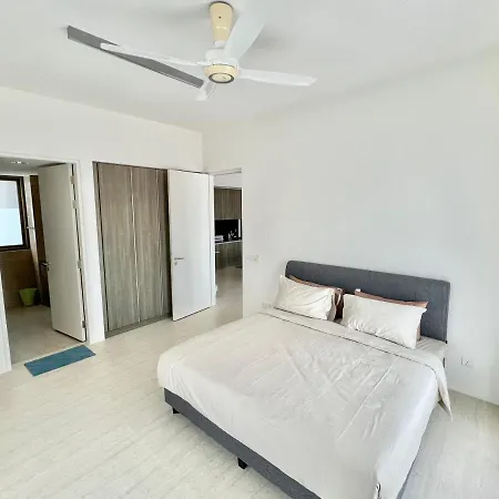 By The Sea, Penang Apartment Batu Ferringhi Room photo
