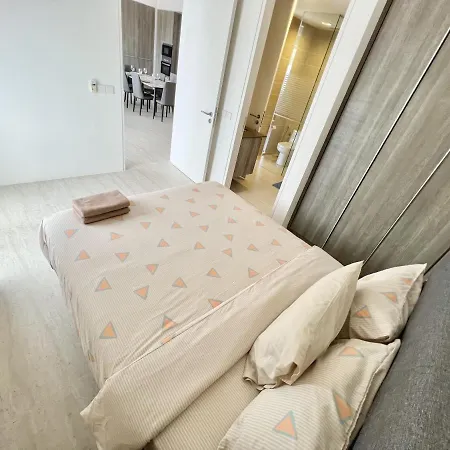 By The Sea, Penang Apartment Batu Ferringhi Exterior photo