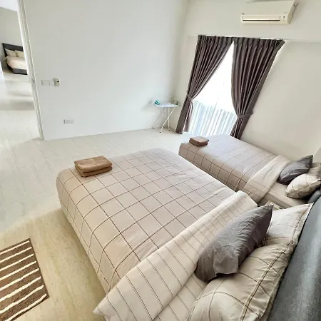 By The Sea, Penang Apartment Batu Ferringhi Exterior photo