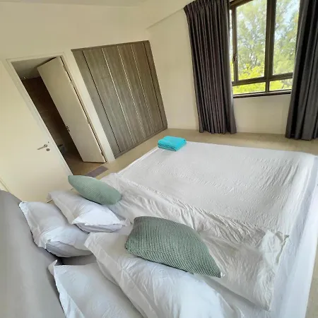 By The Sea, Penang Apartment Batu Ferringhi Exterior photo