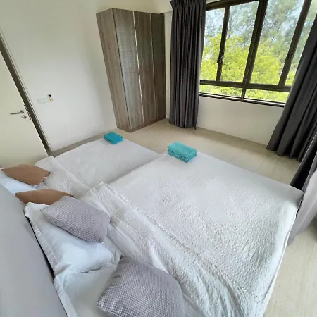 By The Sea, Penang Apartment Batu Ferringhi Exterior photo