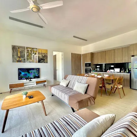 By The Sea, Penang Apartment Batu Ferringhi Exterior photo