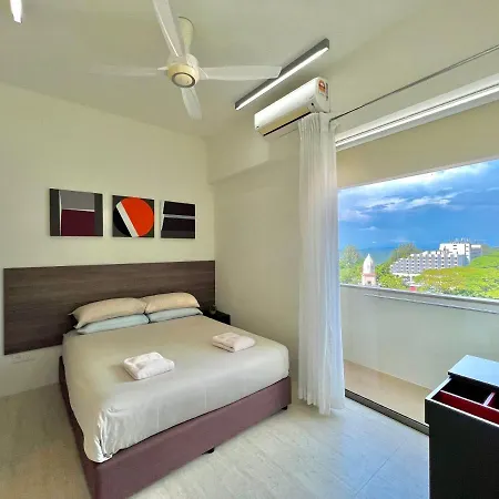 By The Sea, Penang Apartment Batu Ferringhi Exterior photo