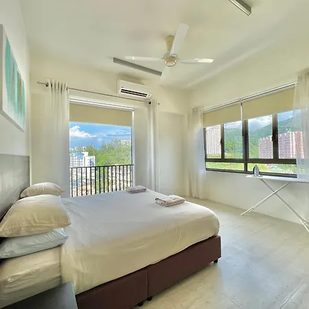 By The Sea, Penang Apartment Batu Ferringhi Exterior photo